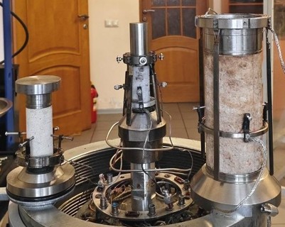 Геомеханический пресс - рабочая камера